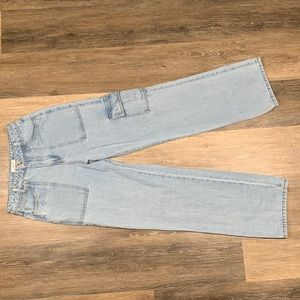 High wasted straight wide legged blue jeans